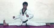 Grandmaster Vohra demonstrates stretching